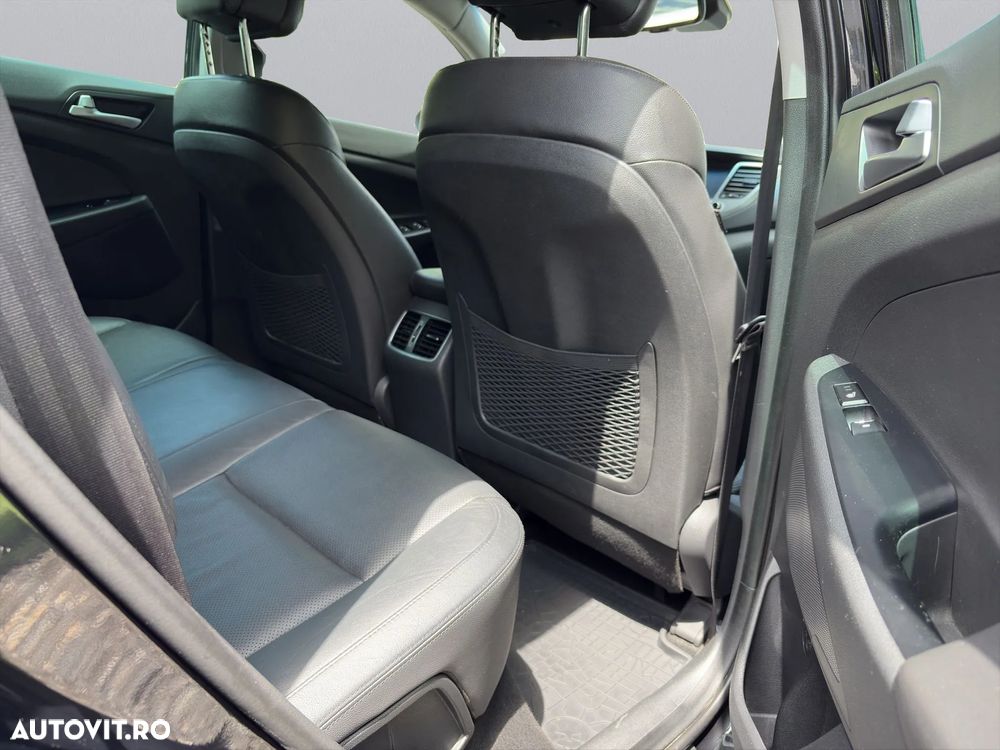 Hyundai Tucson 2.0 CRDI 4WD 6AT Premium+ - 12