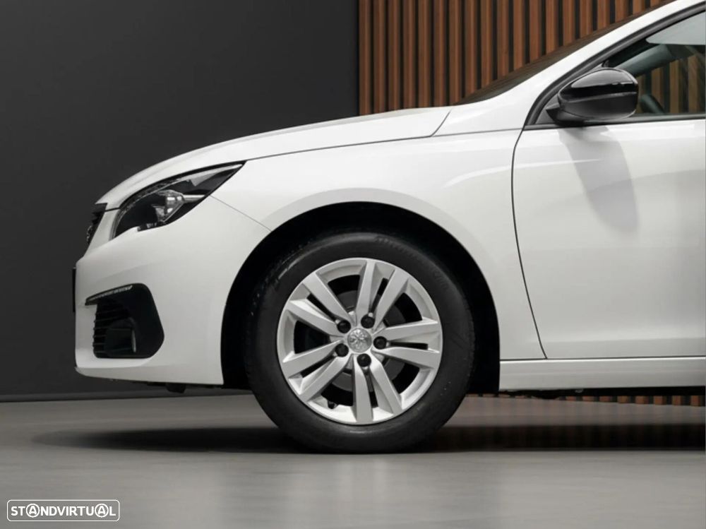 Peugeot 308 - 13