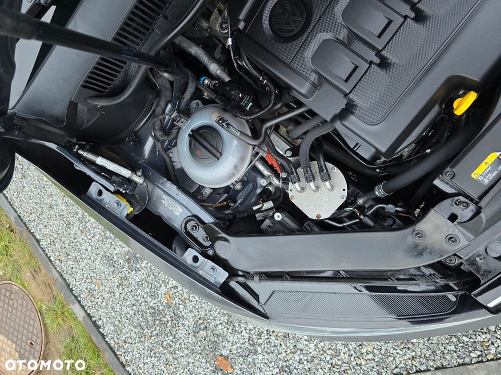 Volkswagen Touran - 35