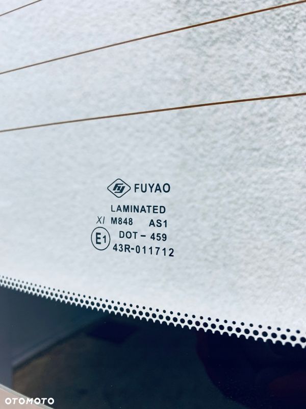 Szyba tylna NOWA TESLA S 2012-> - 2