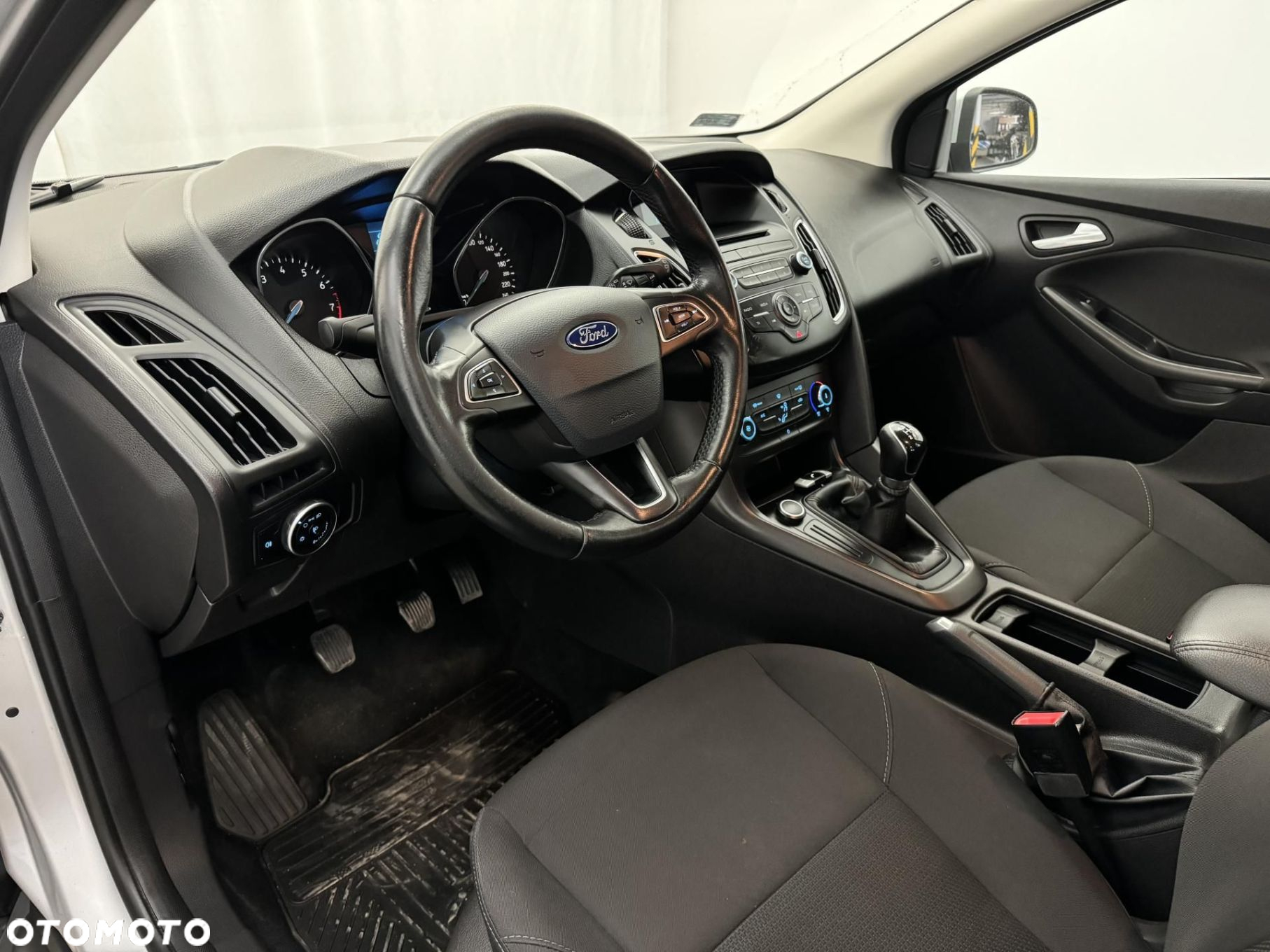 Ford Focus - 11