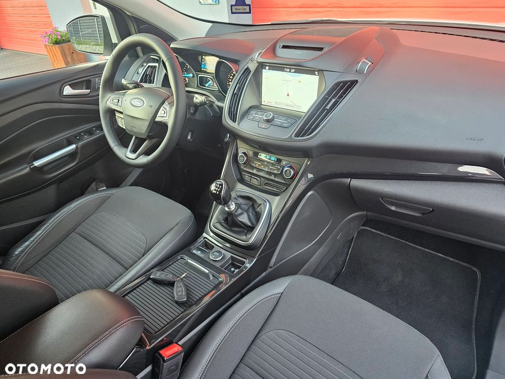 Ford Kuga 2.0 TDCi FWD Titanium - 9