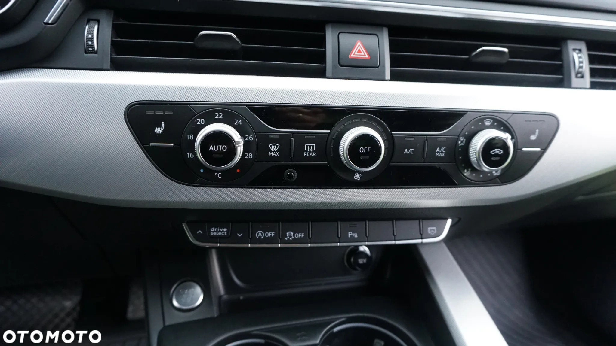 Audi A4 2.0 TDI Quattro Sport S tronic - 24