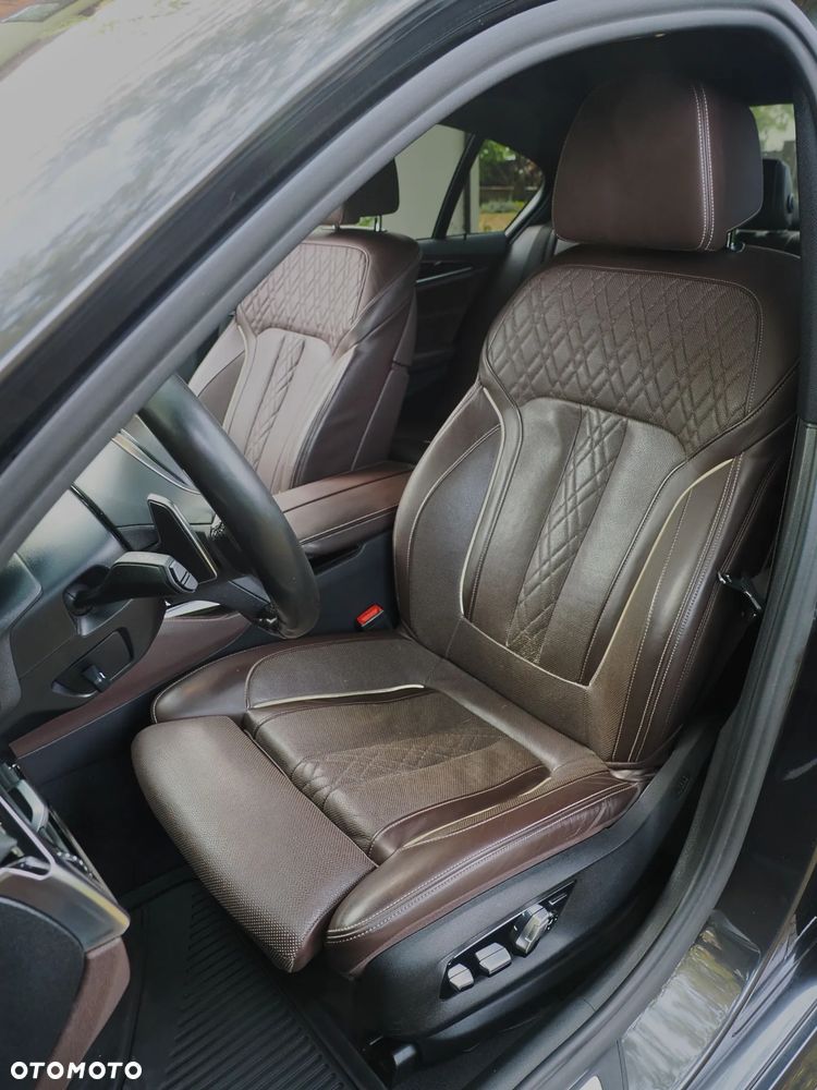 BMW Seria 5 540d xDrive M Sport sport - 17