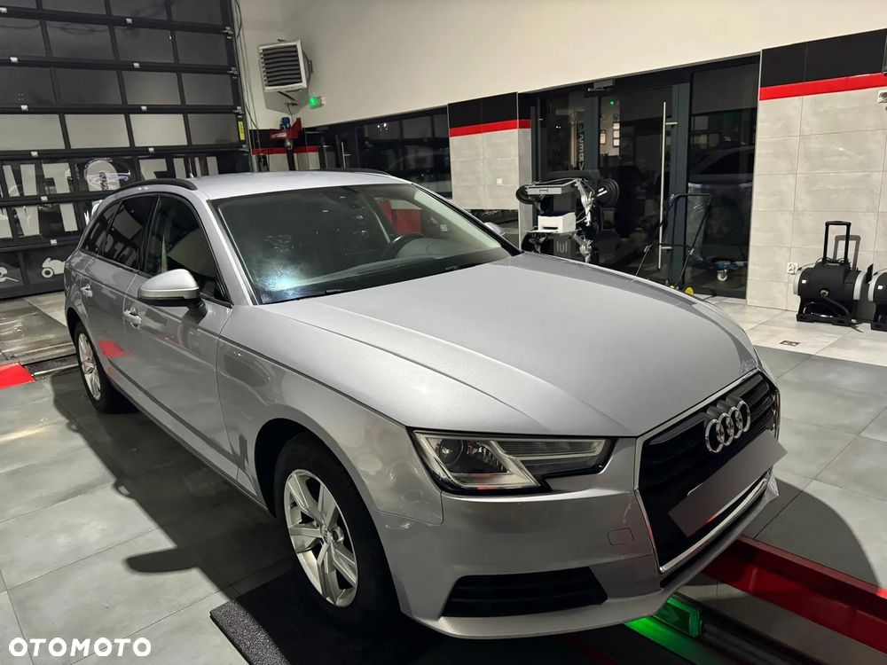 Audi A4 ver-avant-2-0-tdi-dpf-s-line-sportpaket - 14