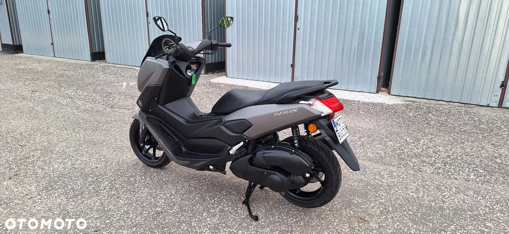 Yamaha NMAX - 4