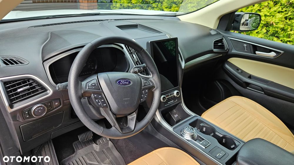 Ford Edge - 32
