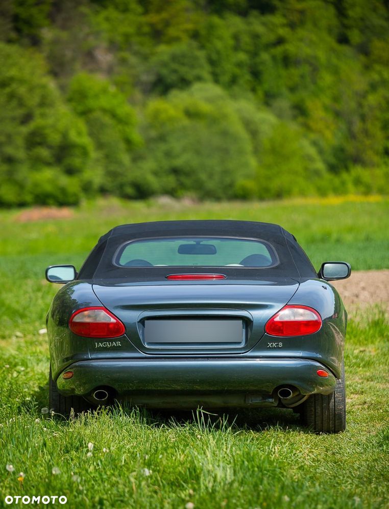 Jaguar XK8 - 4