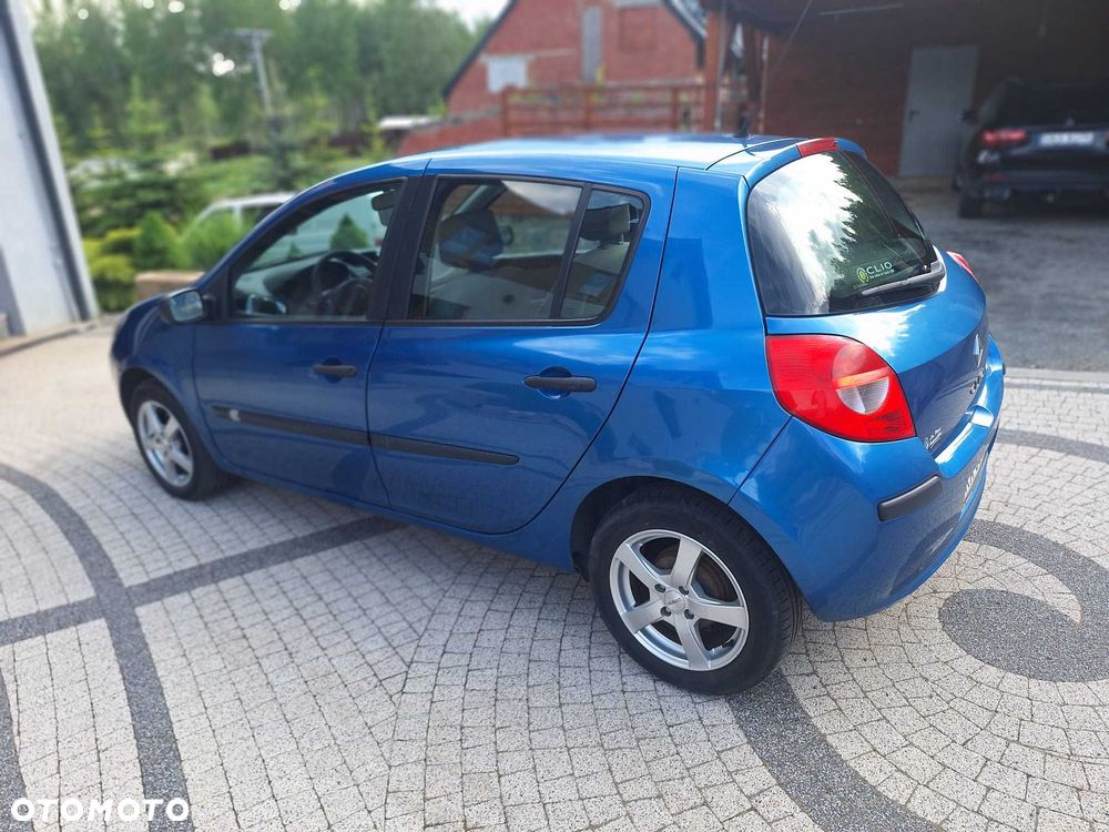 Renault Clio - 3