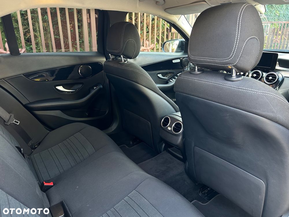 Mercedes-Benz Klasa C 220 d 9G-TRONIC - 31