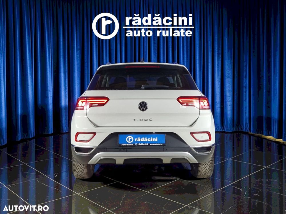 Volkswagen T-Roc - 8