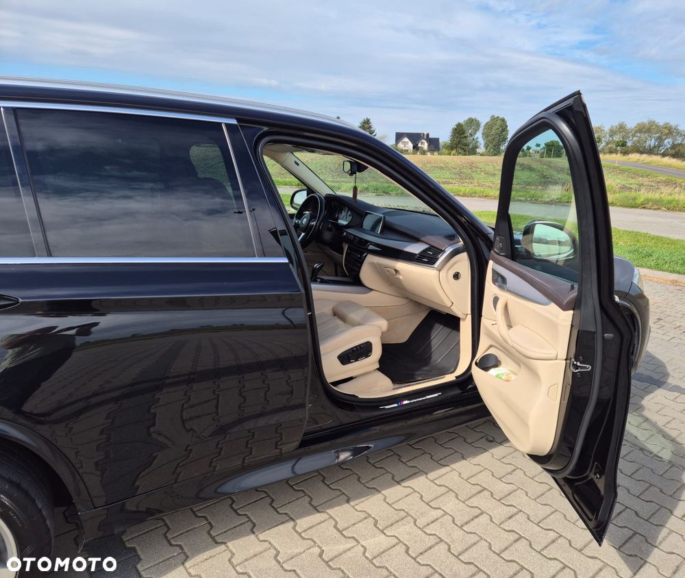 BMW X5 M M50d - 9