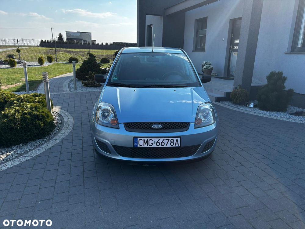 Ford Fiesta 1.3 Connection - 8