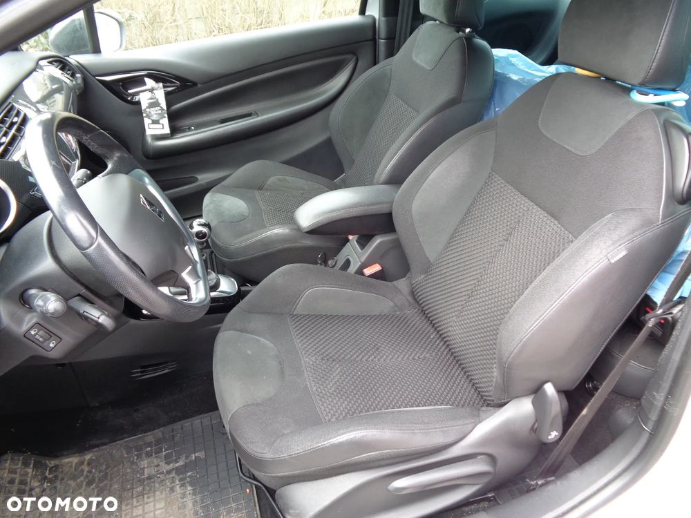 Citroën DS3 e-HDi 115 FAP Red Edition - 11