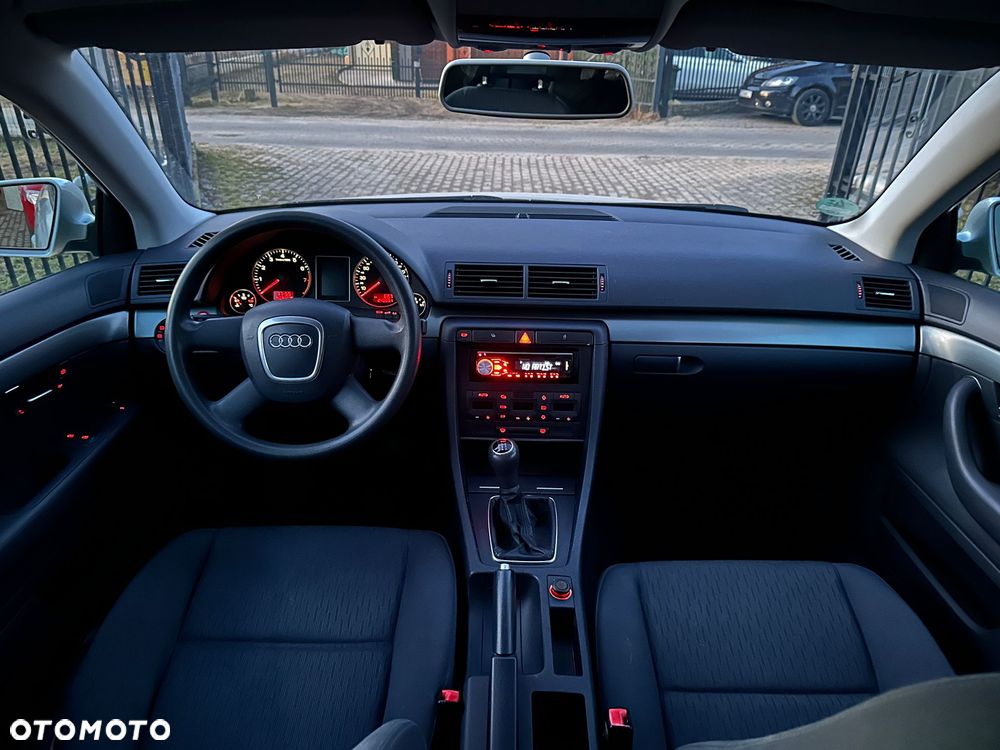 Audi A4 Avant - 13