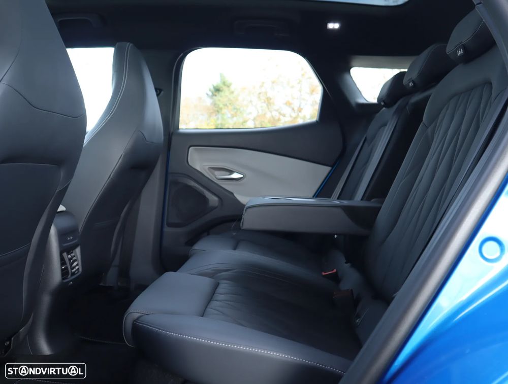 Ford Explorer 79 kWh Premium AWD - 26