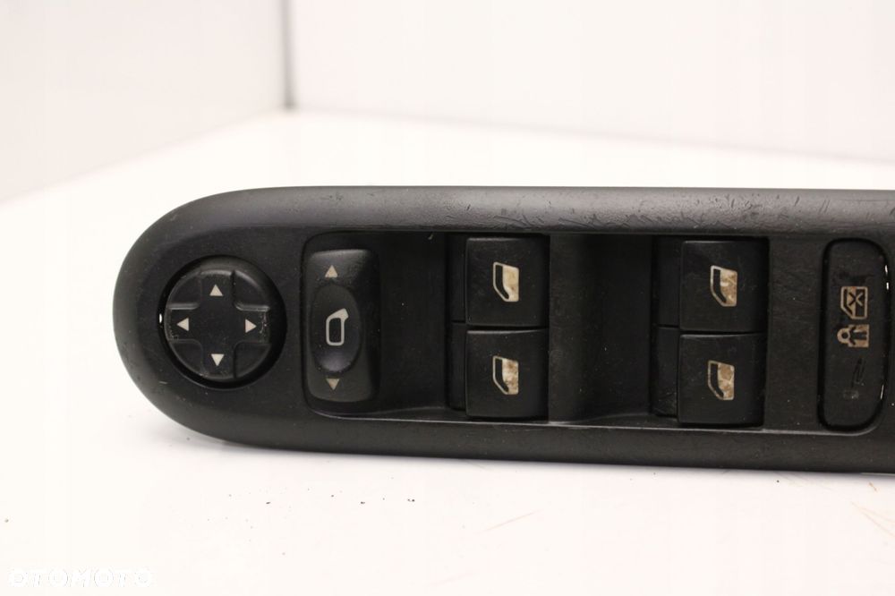 peugeot 3008 5008 09r- panel sterowania szyb - 2