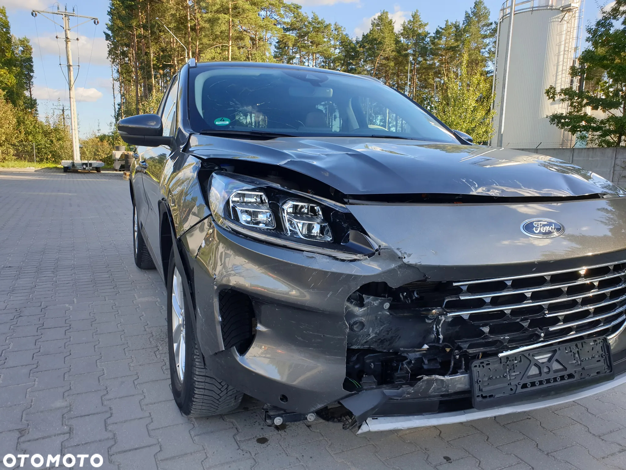 Ford Kuga 1.5 EcoBoost TITANIUM - 7