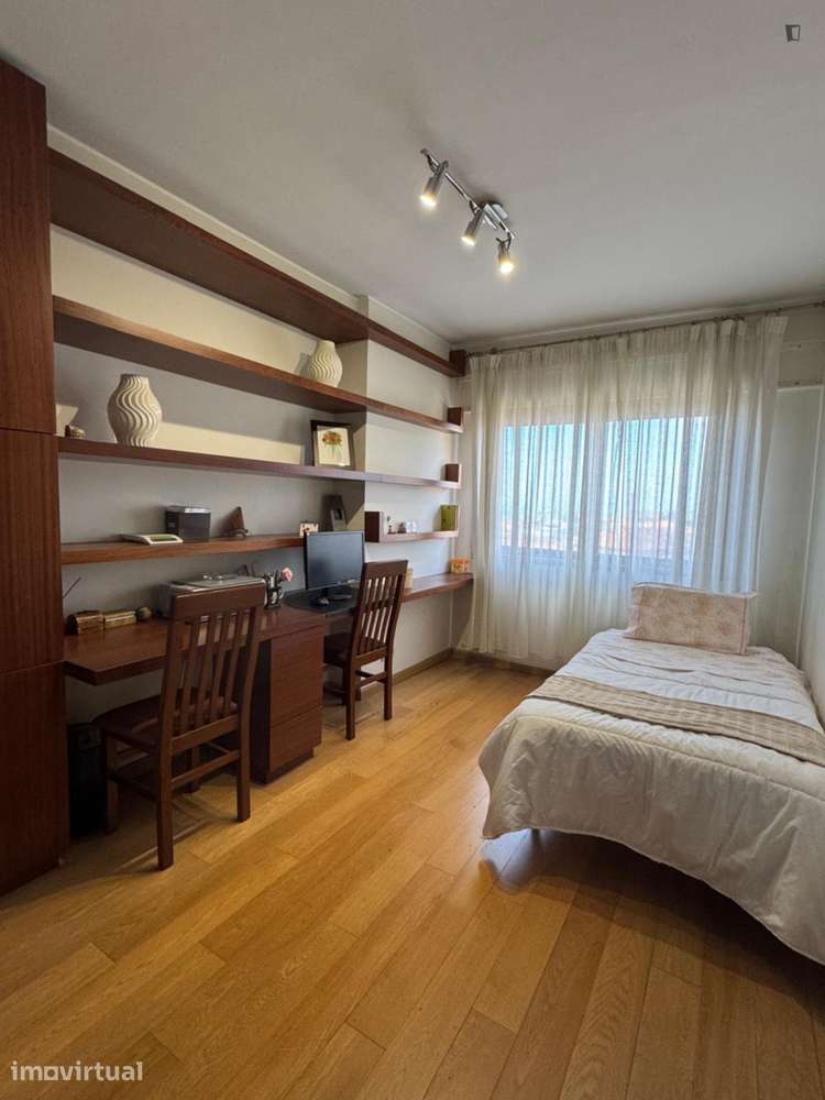 Apartamento com 4 quartos - localizado em Santo Ildefonso Porto - Grande imagem: 3/19