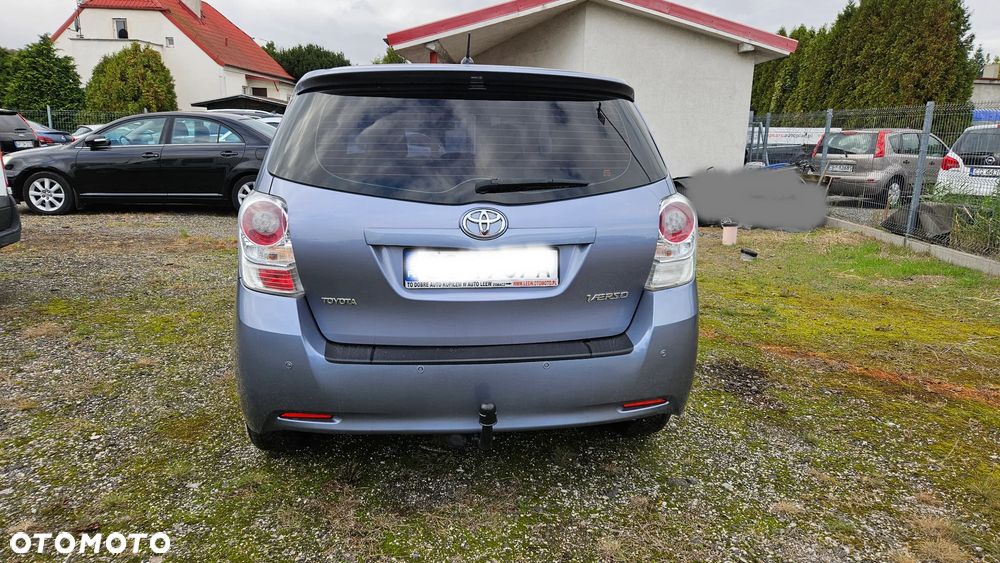 Toyota Verso 2.0 D-4D - 4