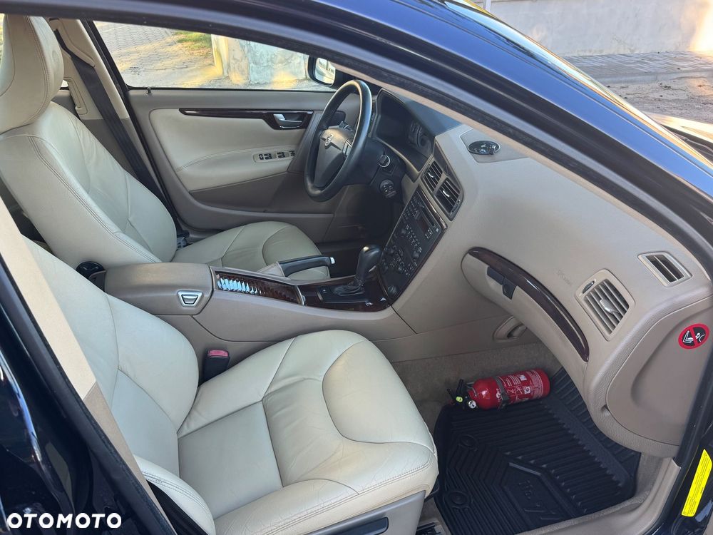 Volvo S60 2.4D Momentum - 22