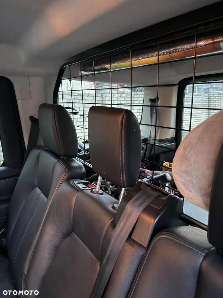 Land Rover Discovery IV 3.0D V6 SE - 16