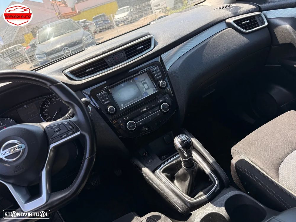 Nissan Qashqai 1.5 dCi N-Connecta J18+Led - 20