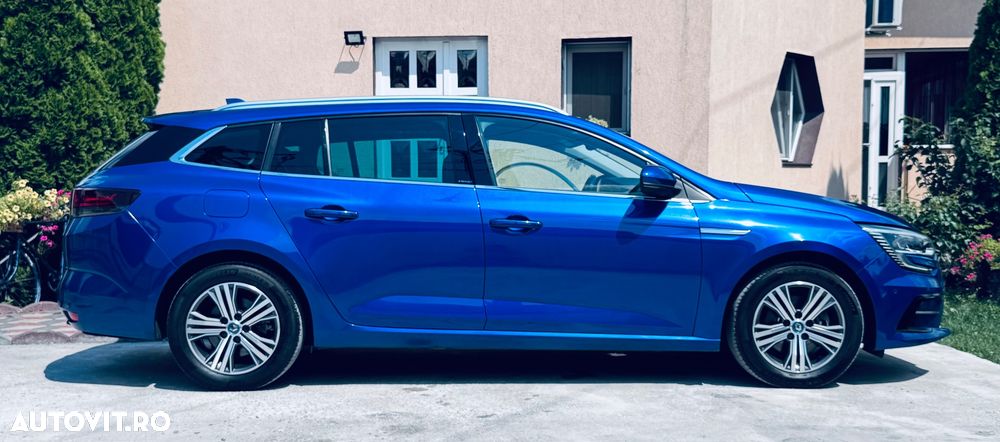 Renault Megane E-TECH 160 INTENS - 10