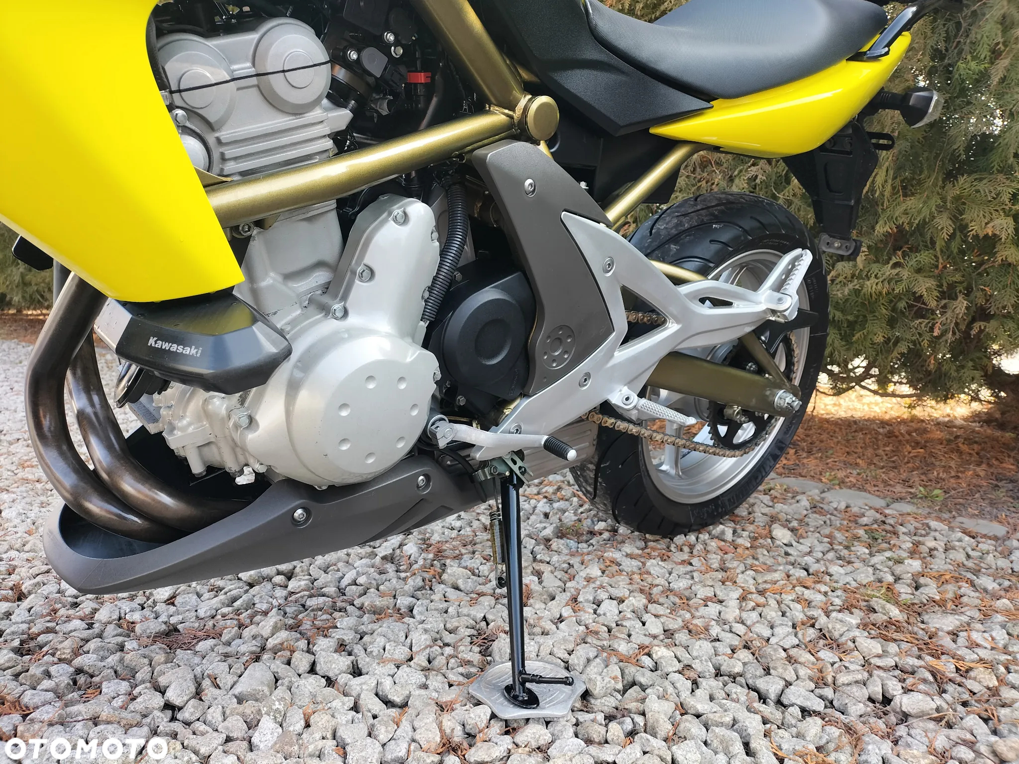 Kawasaki ER - 9