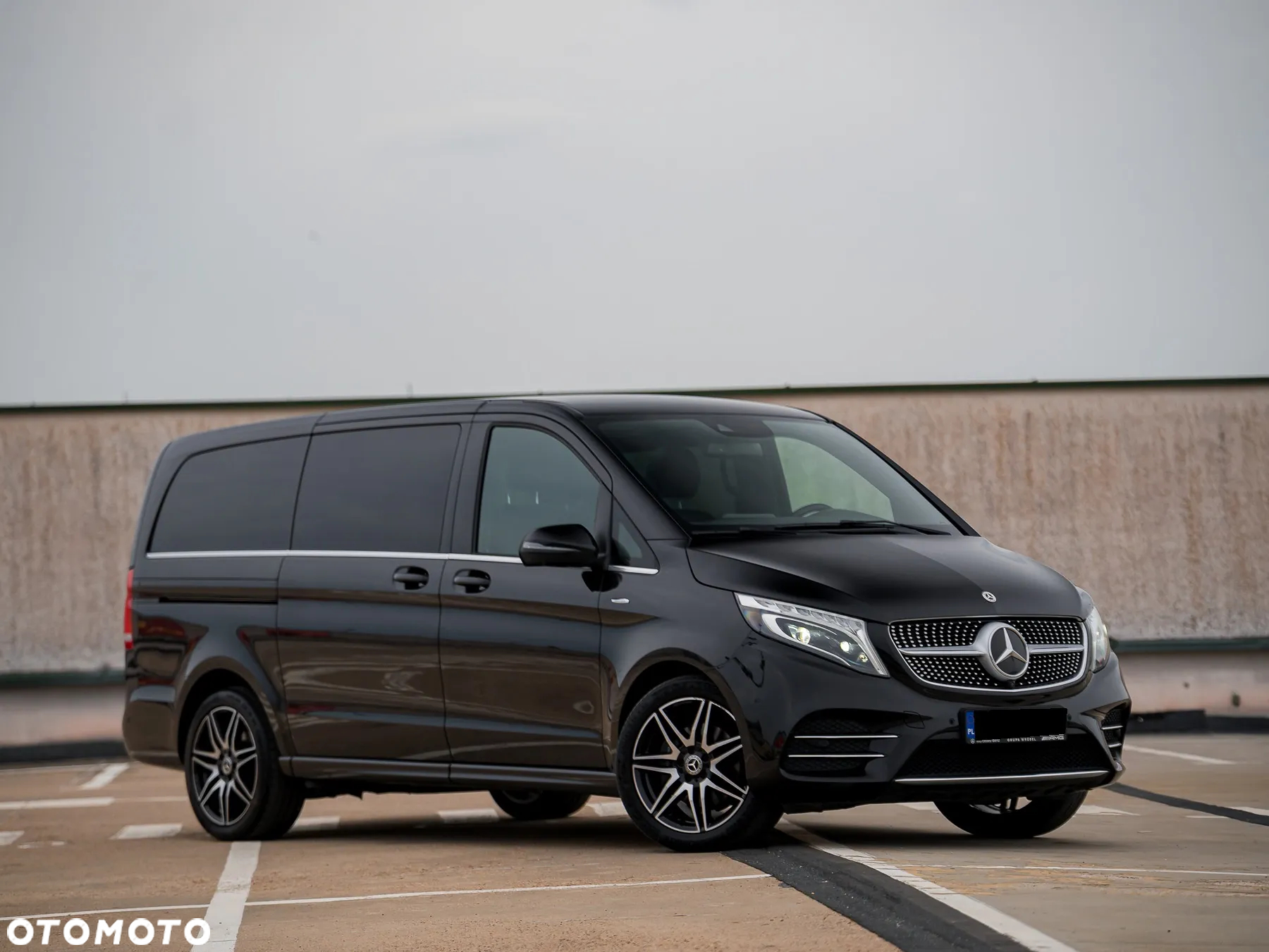 Mercedes-Benz Klasa V 300 d 4-Matic Exclusive 9G-Tronic (d³ugi) - 14