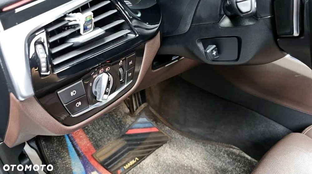 BMW Seria 5 530i GPF M Sport sport - 16