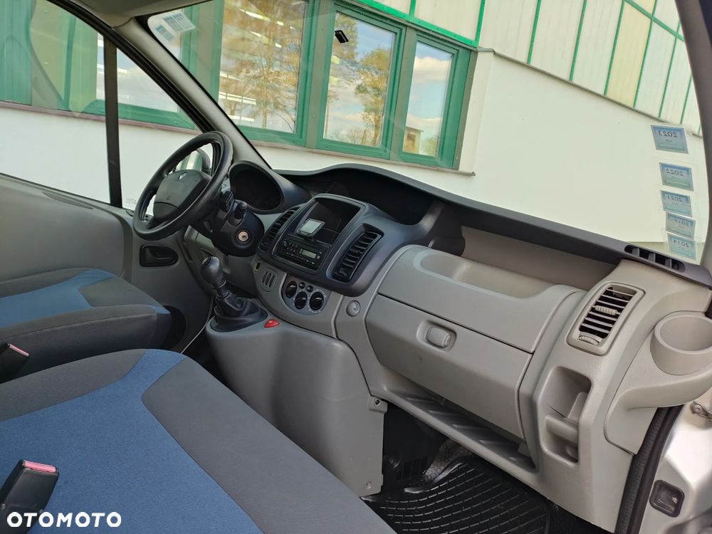 Opel Vivaro - 14