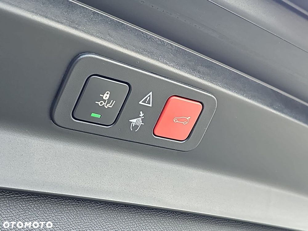 Peugeot 5008 1.6 PureTech GT Line S&S EAT8 - 34