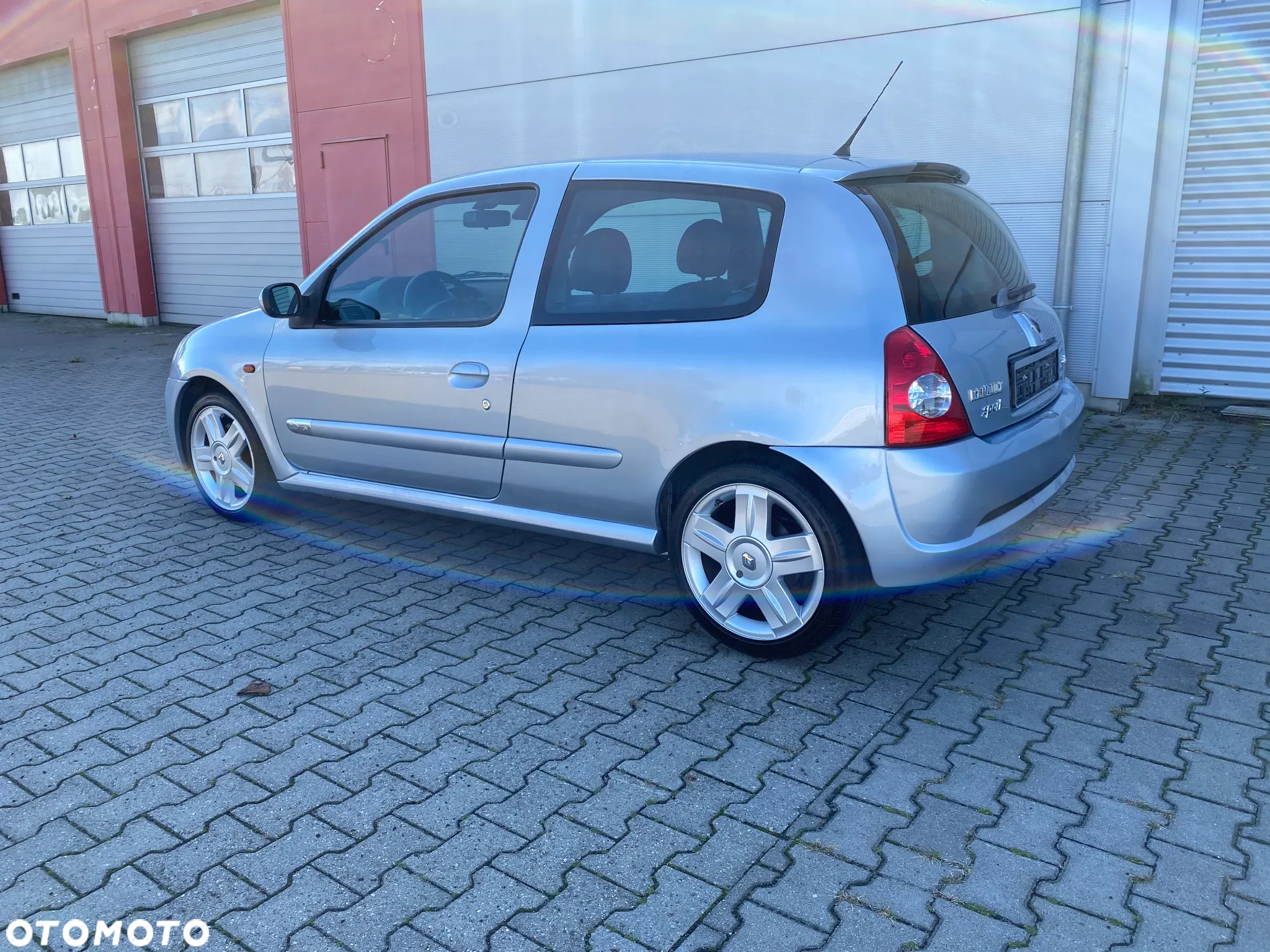 Renault Clio 2.0 16V Sport - 3