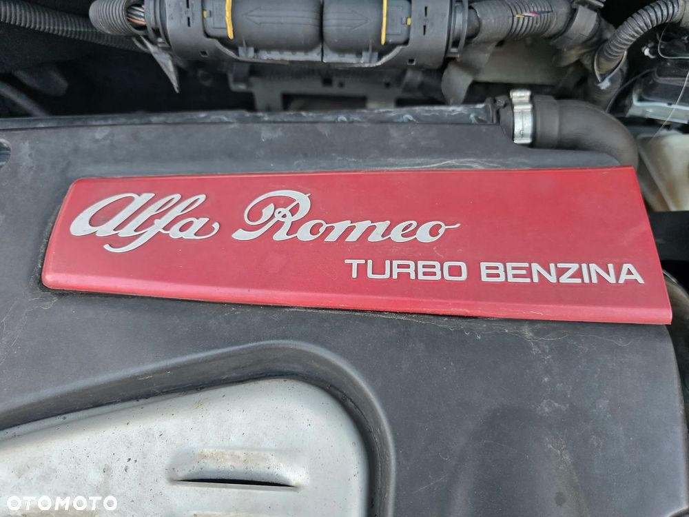 Alfa Romeo Mito 1.4 TB Distinctive - 33