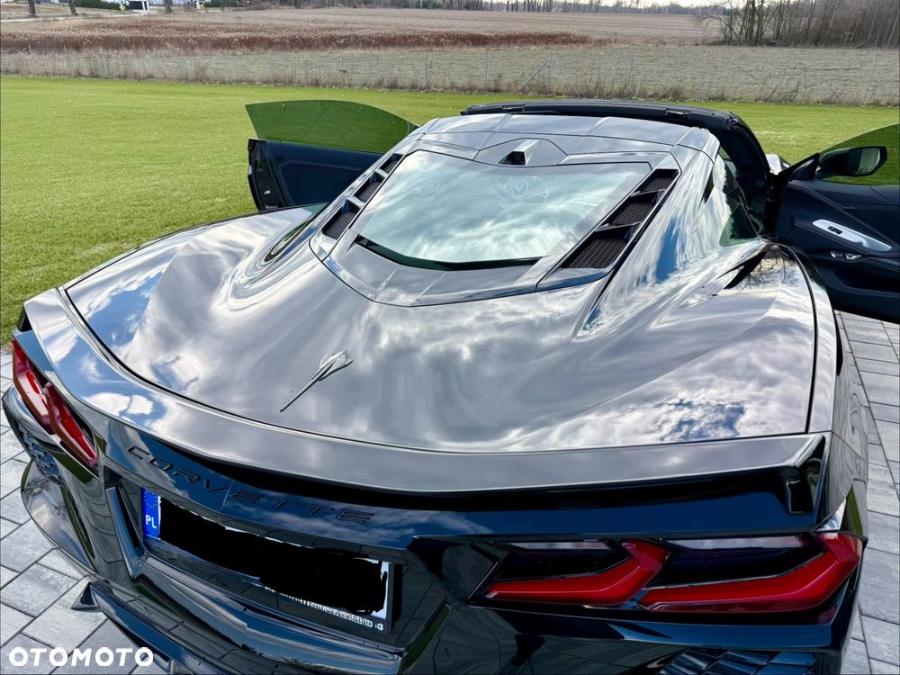 Chevrolet Corvette - 4