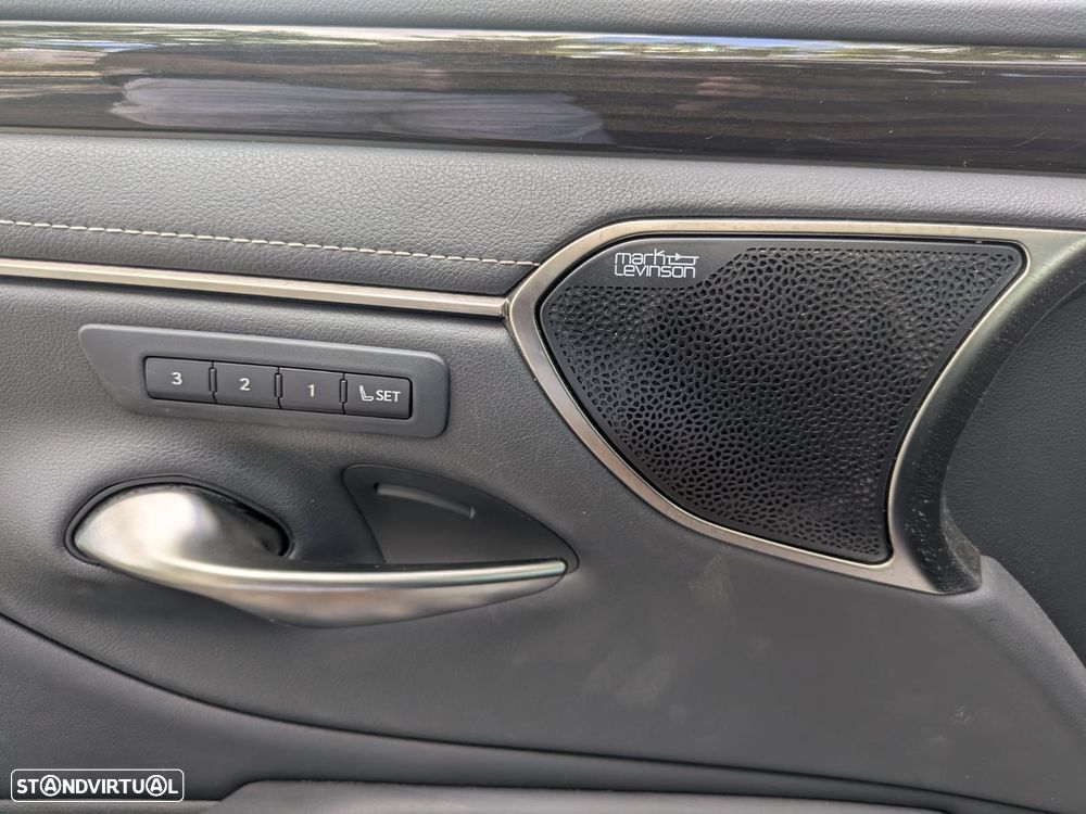 Lexus ES 300h Executive+ - 8