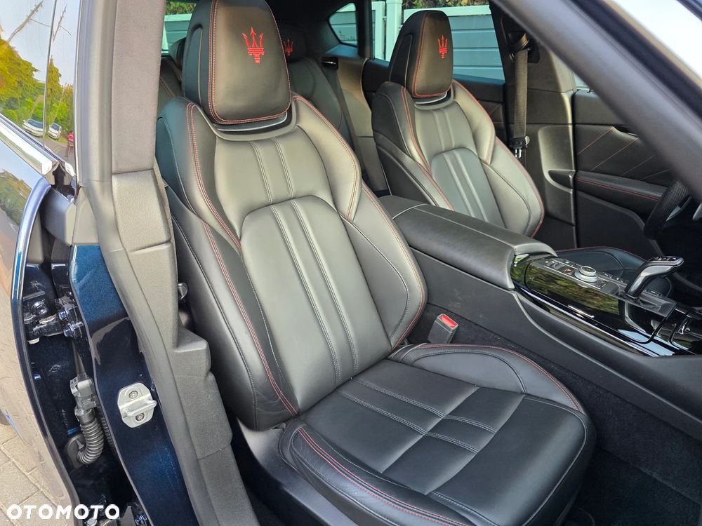 Maserati Levante S Q4 GranSport - 10