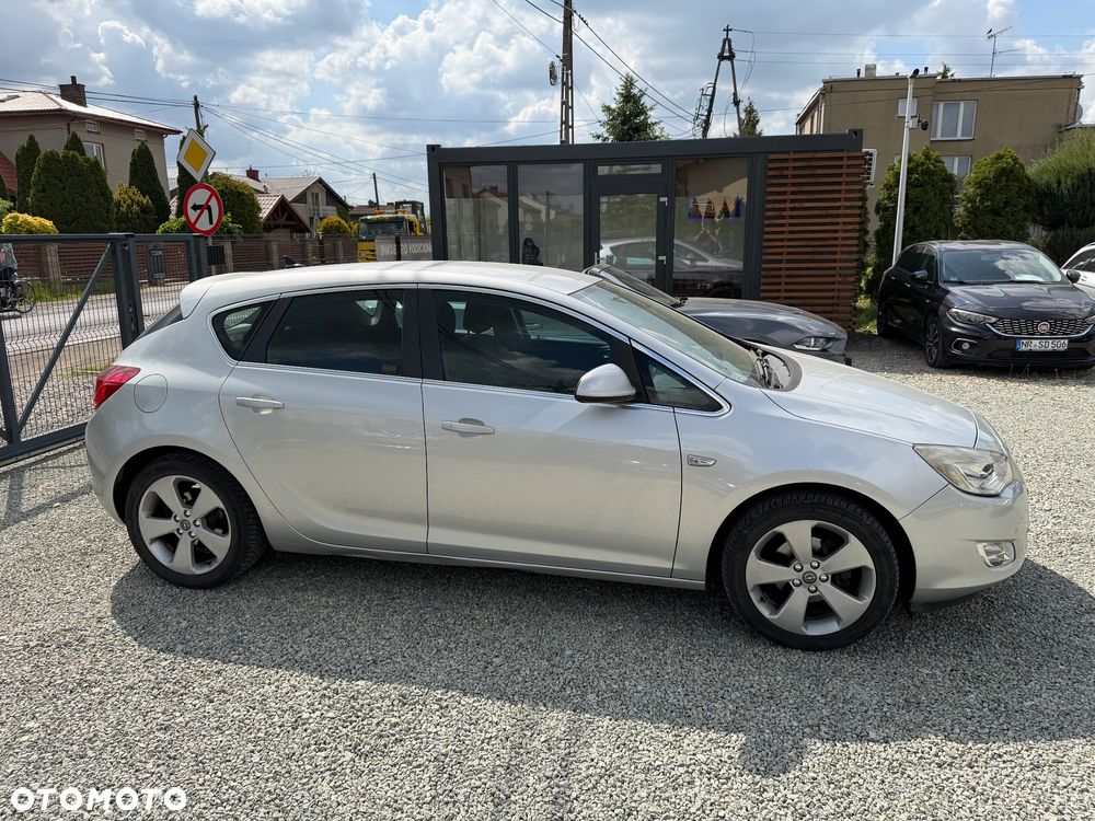 Opel Astra 1.6 Design Edition - 8