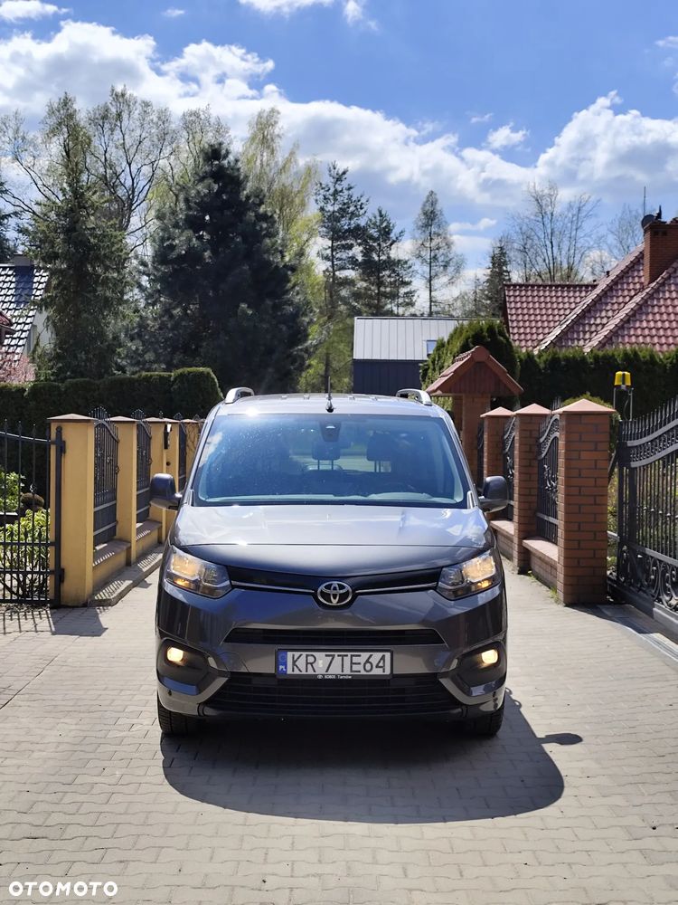 Toyota Proace City Verso 1.5 D-4D Family - 2