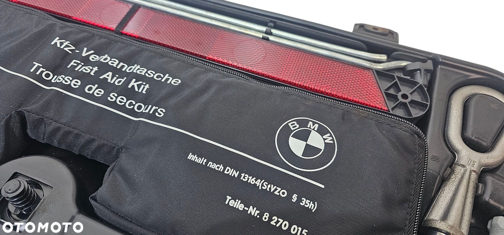 Bmw E60 E65 Schowek Z Zestawem Naprawczym Apteczka Klucze Trójkąt 6761420 - 5
