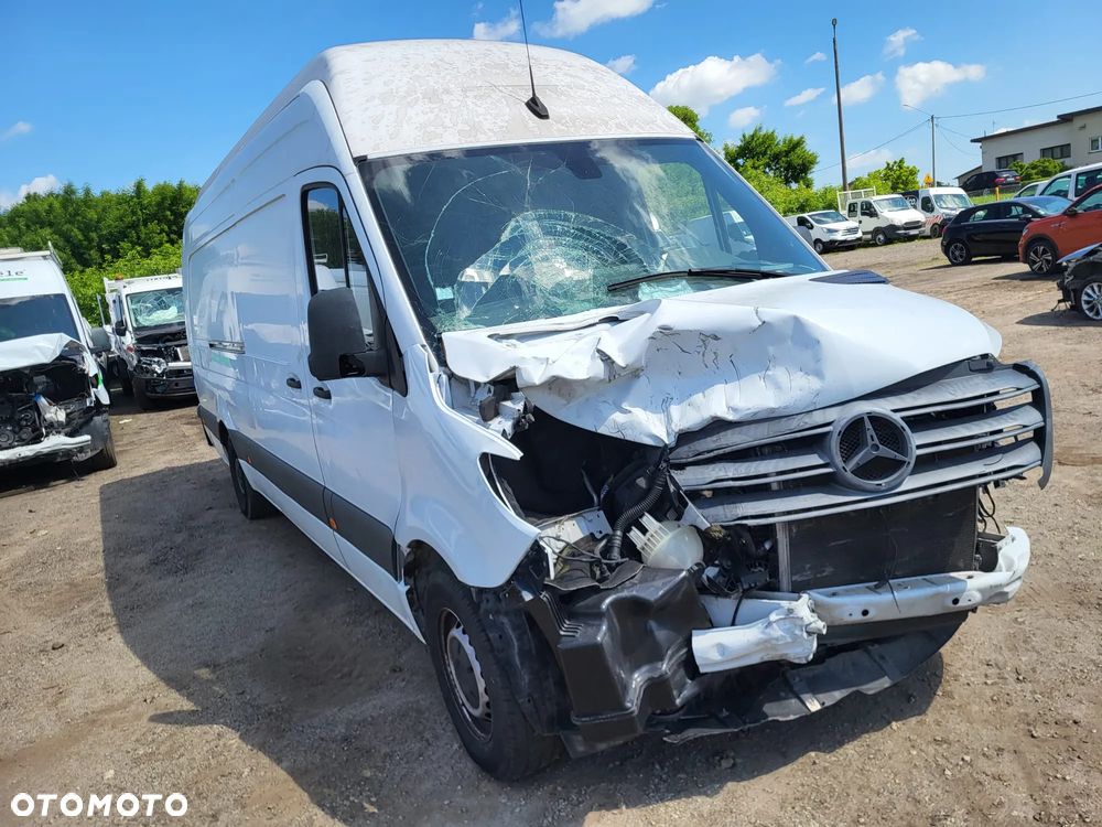 Mercedes-Benz Sprinter - 18
