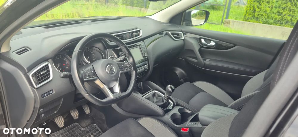 Nissan Qashqai 1.3 DIG-T N-Connecta - 2