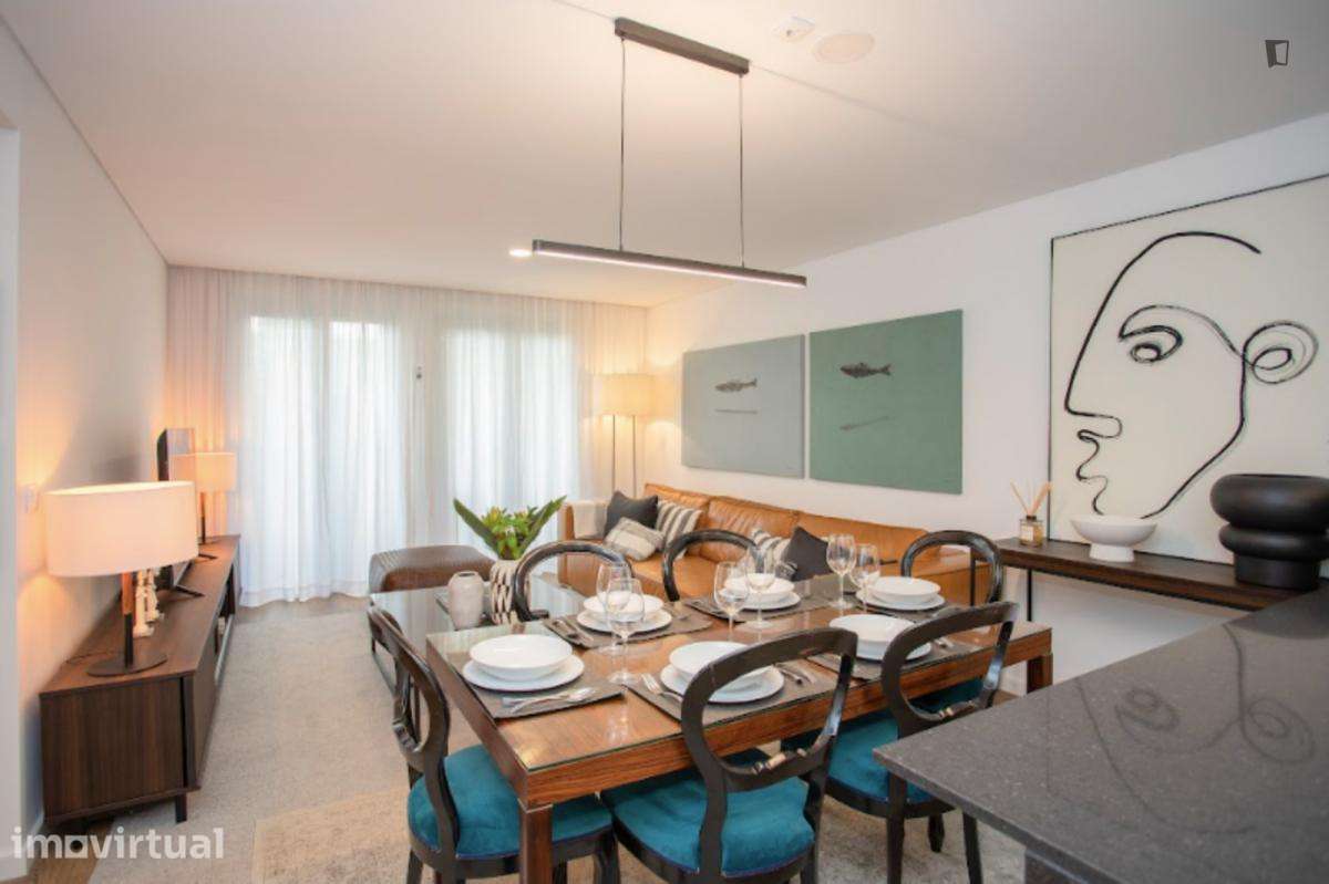 Apartamento com 2 quartos - localizado em Santa Marinha Porto - Grande imagem: 5/22