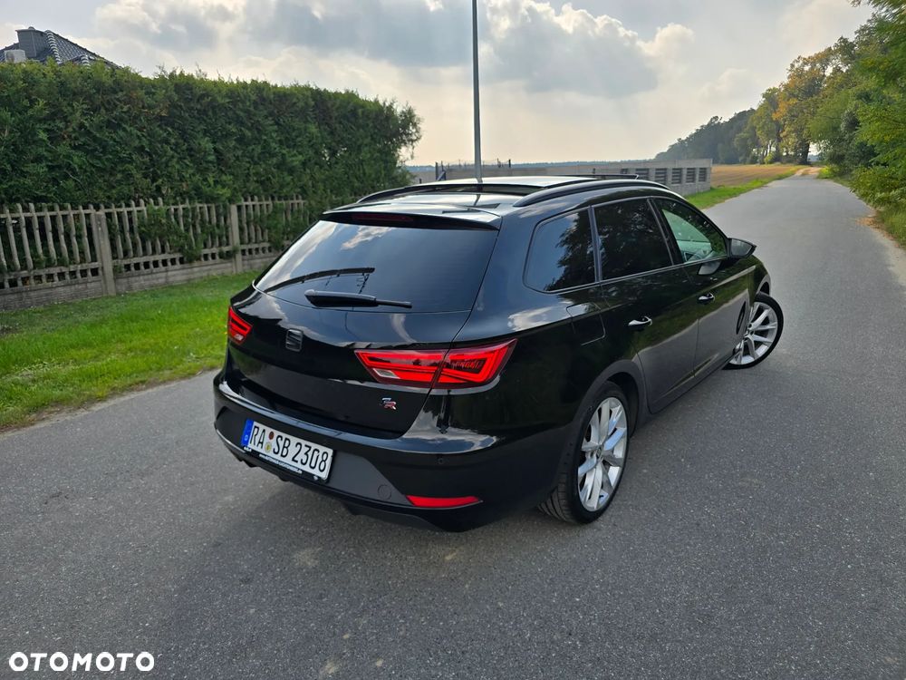 Seat Leon 2.0 TDI DPF DSG FR Black Matt Edition - 33