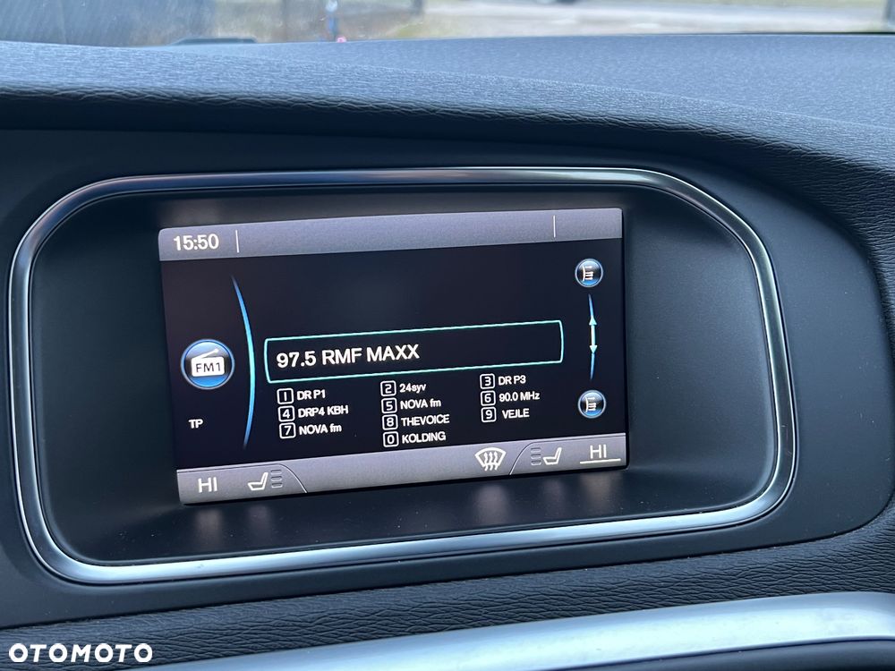 Volvo V40 Cross Country D2 Momentum - 17