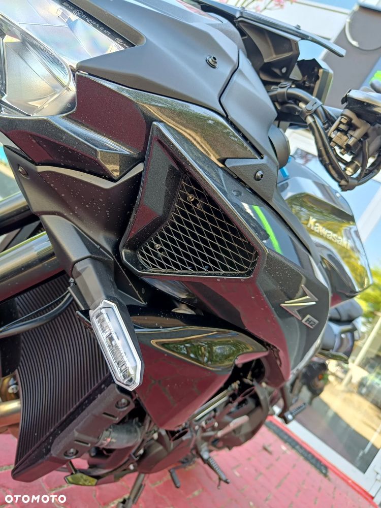 Kawasaki H2 - 14