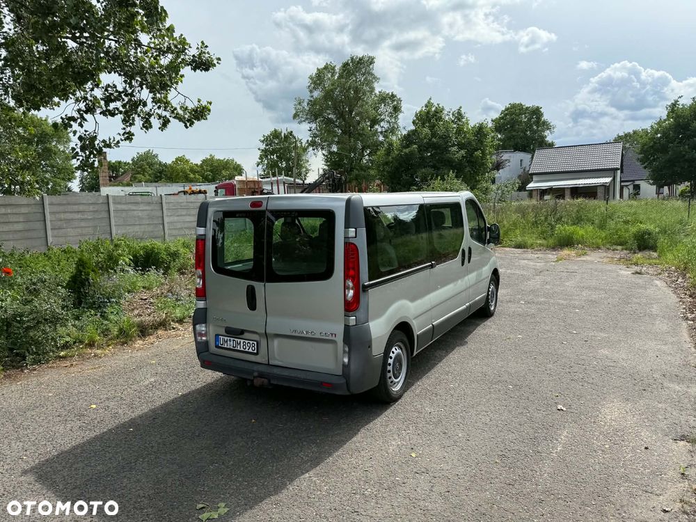 Opel Vivaro Tour - 4