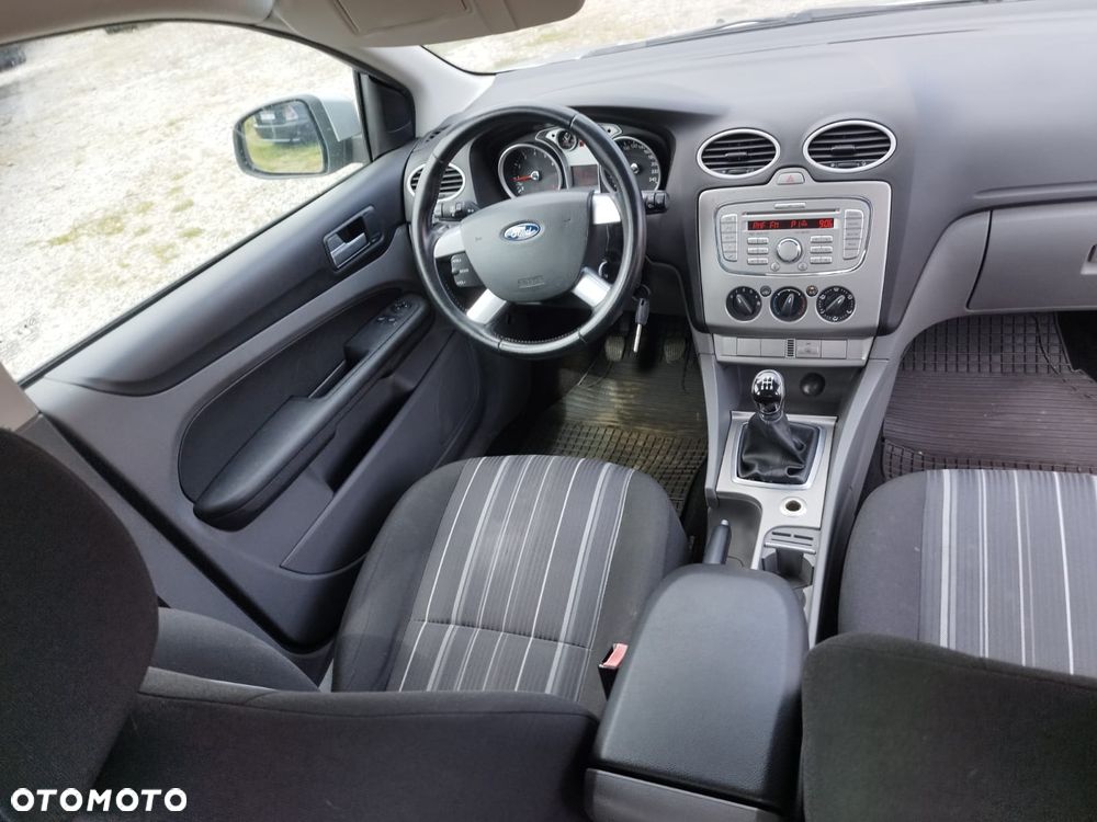 Ford Focus - 16