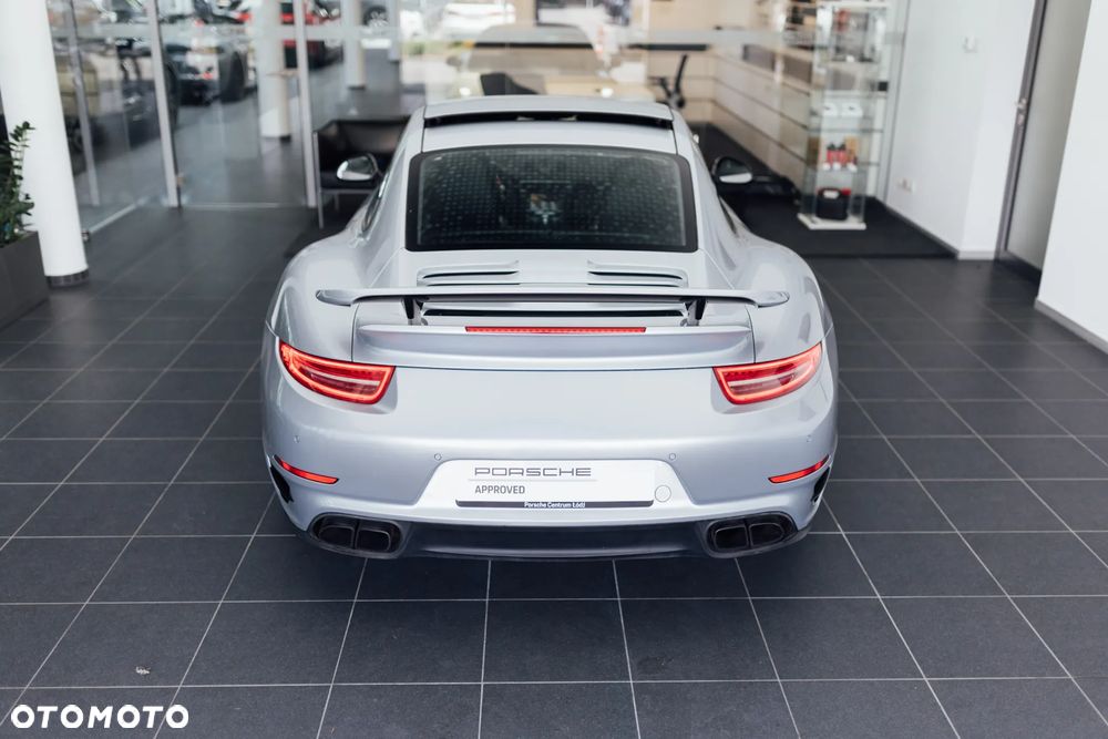 Porsche 911 Turbo S - 14